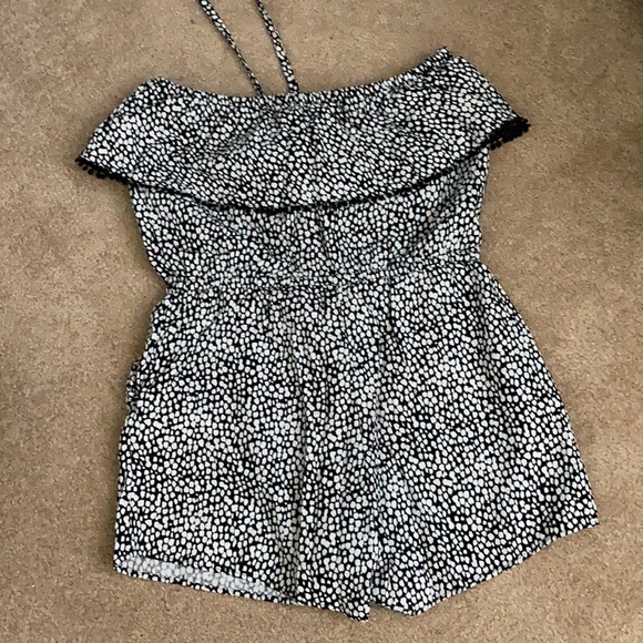 Romper - Picture 2 of 2